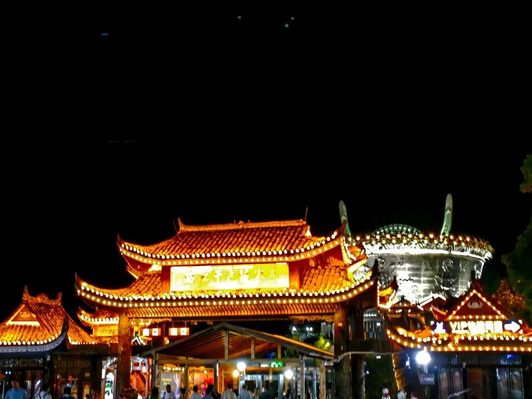 亲子旅行Day9|西江千户苗寨真实游玩攻略!不赶路的旅行太舒服了
