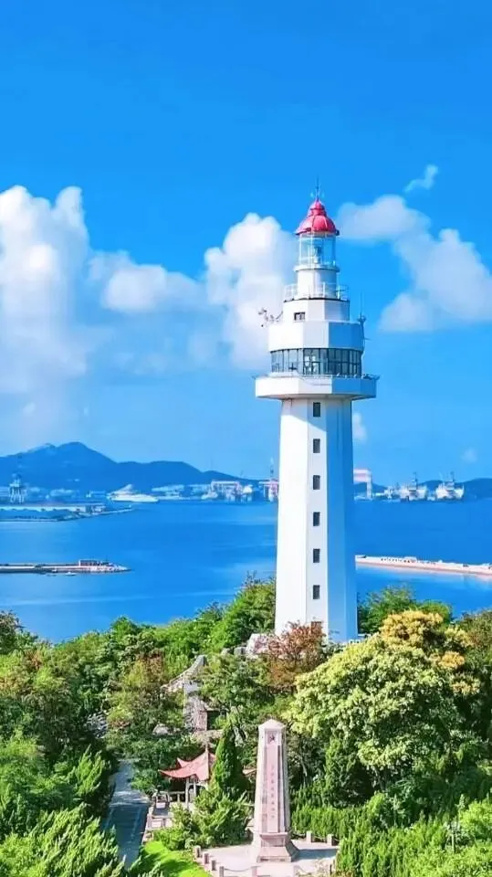 山东烟台旅游攻略|26°C海滨避暑,比青岛人少一半