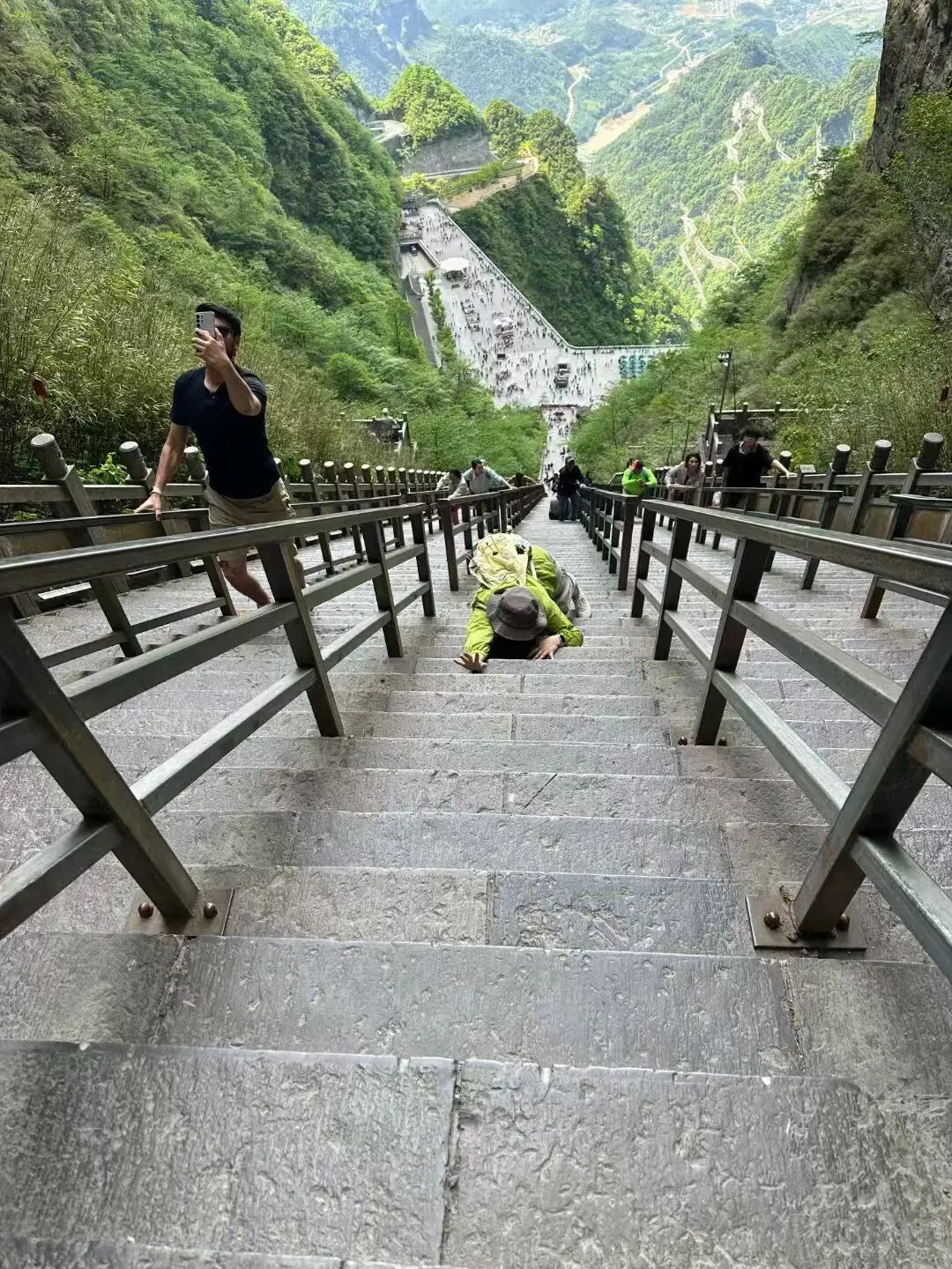 2026年张家界跟团游带老人孩子旅游攻略旅行社实用全避坑指南