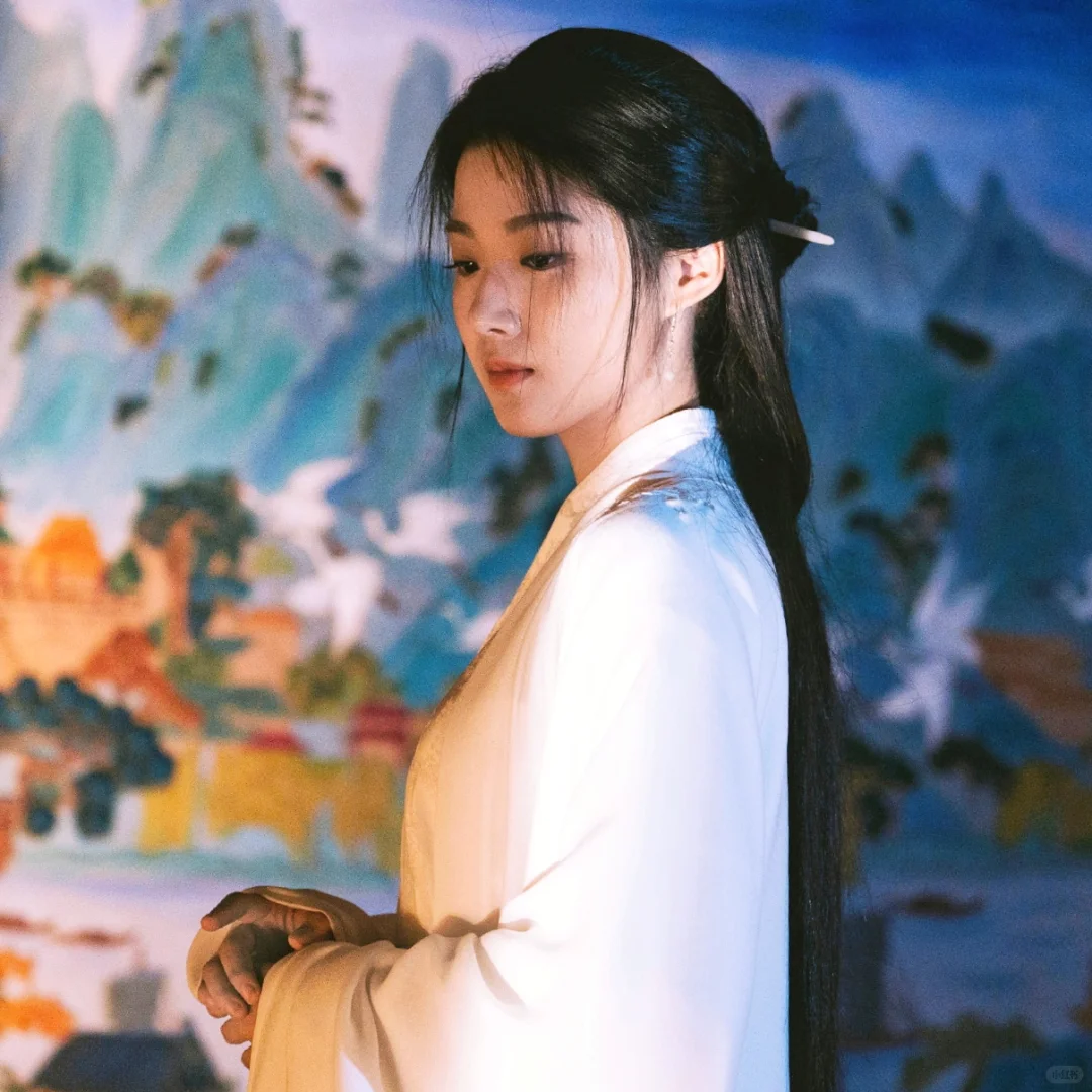 梦回上官浅🪞