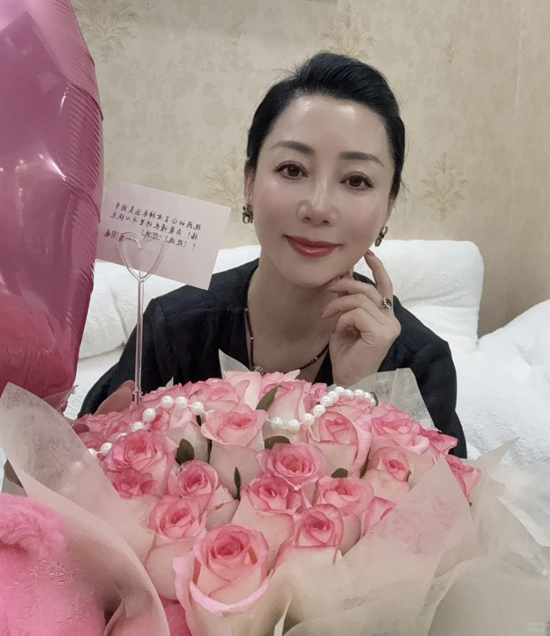 鲜花与我～谁更美