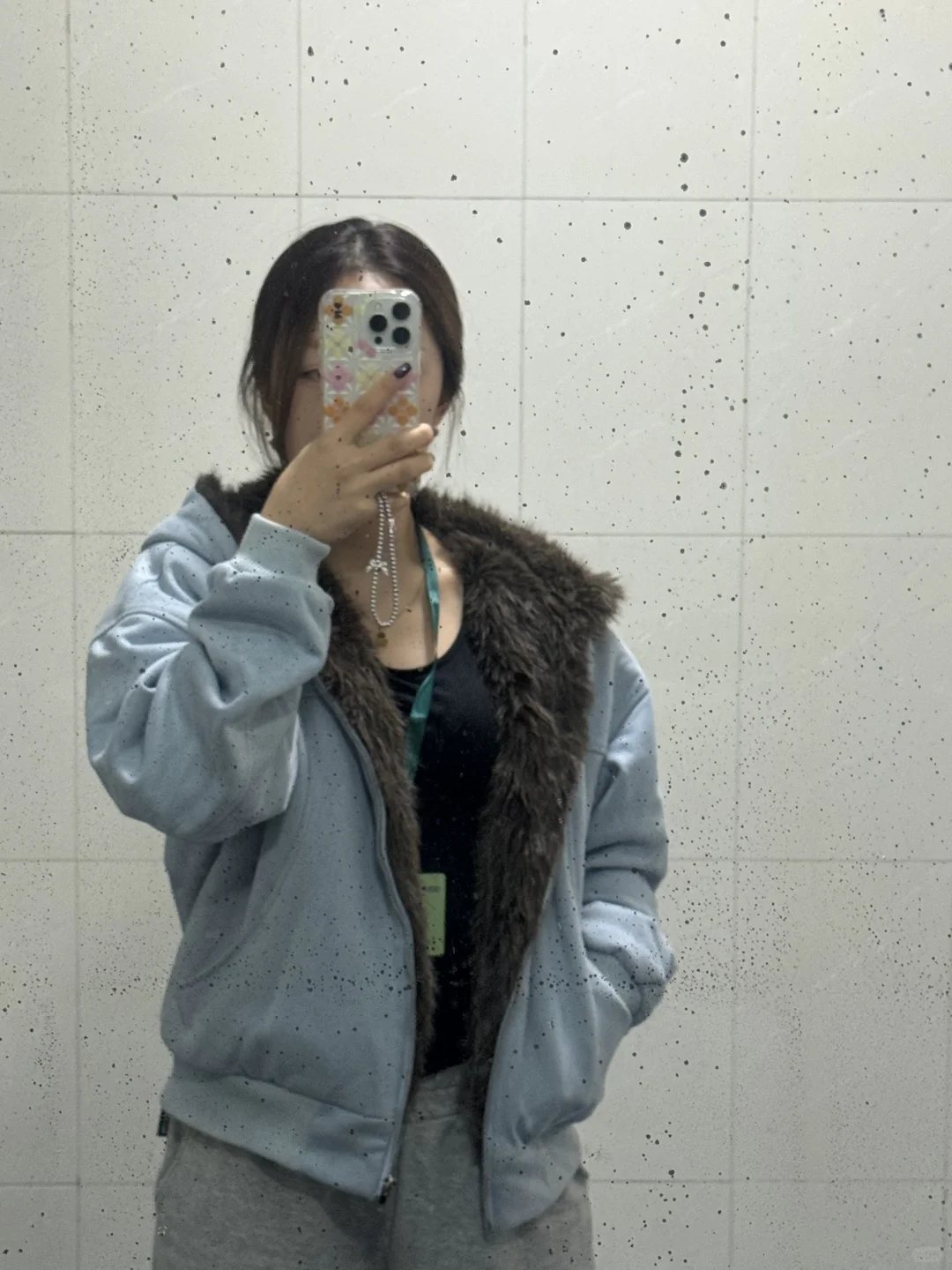 武汉女研穿什么～