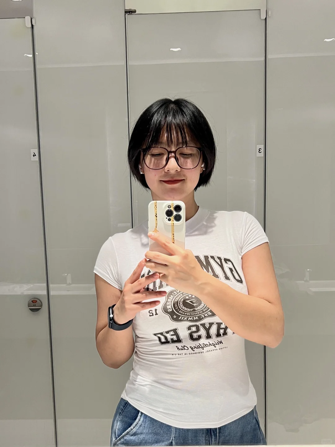 ⬅️撸铁四年，归来被户籍所要求出示整形证明