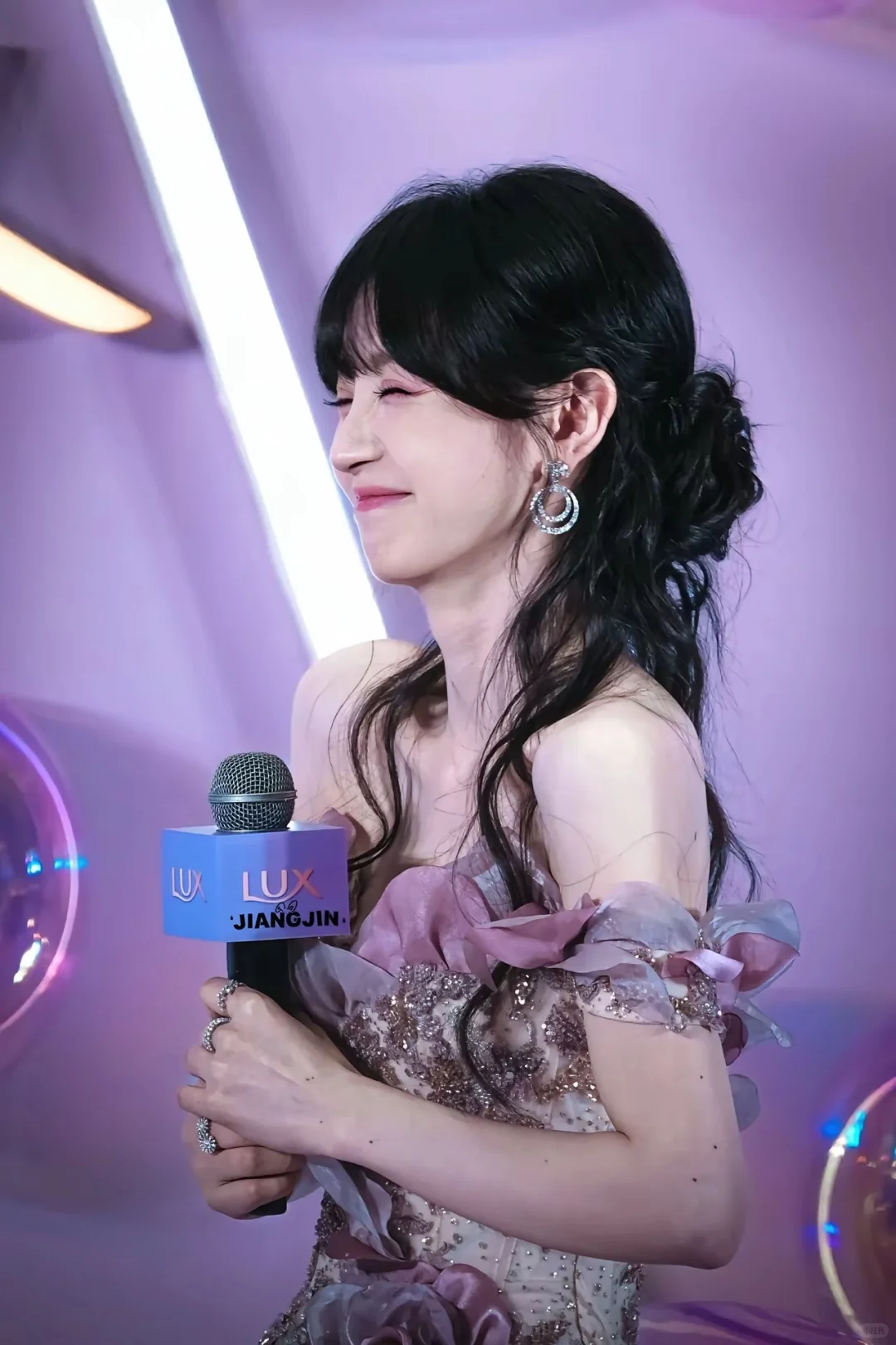 甜妹田曦薇，爱笑的女孩运气不会差！❤