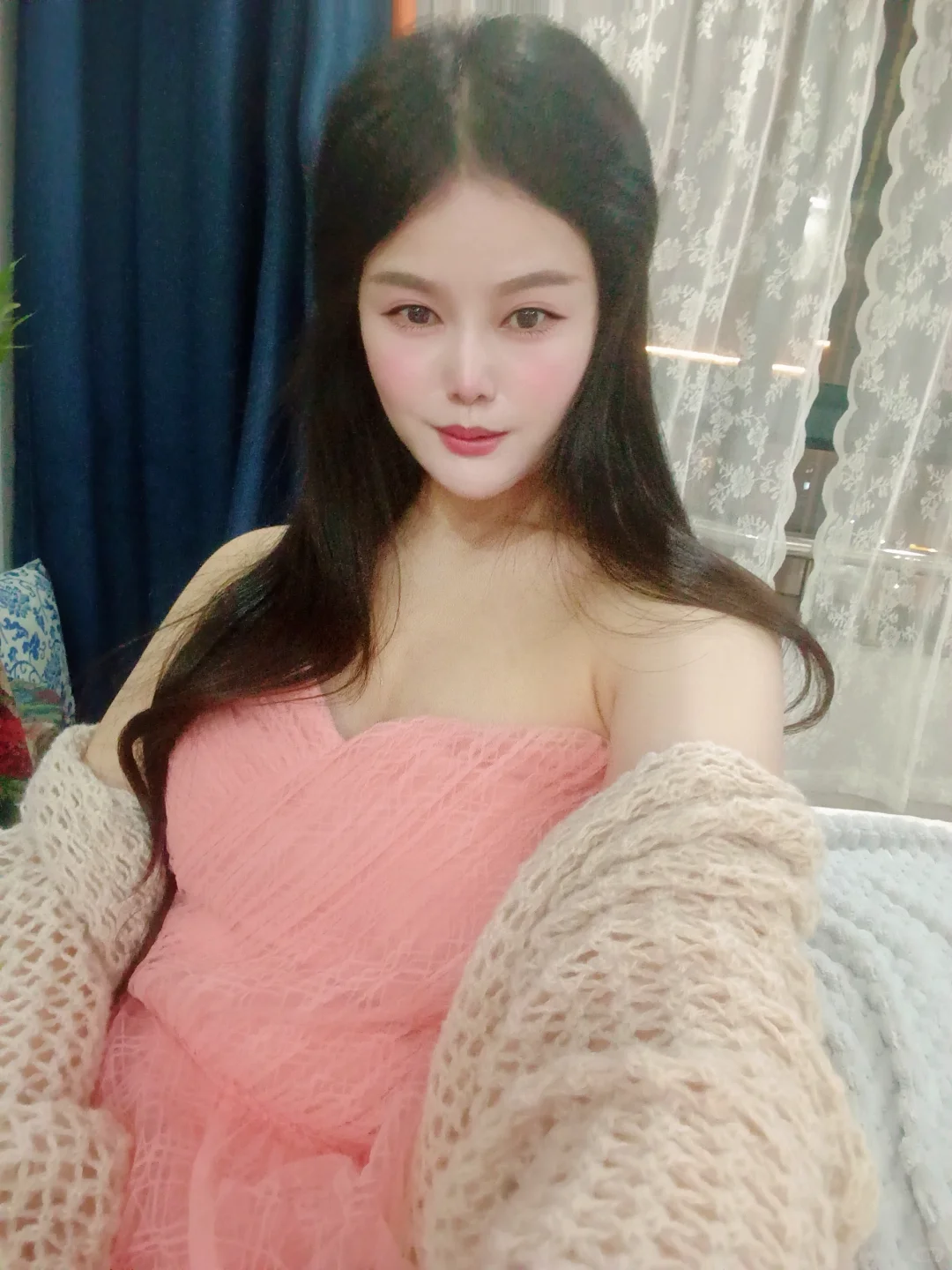 嗲嗲的