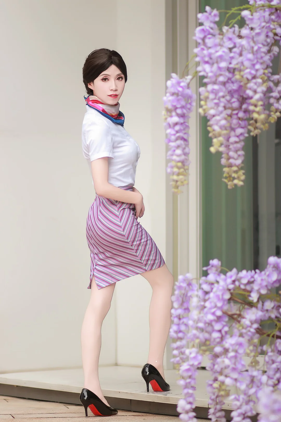 穿上制服真的太美啦！