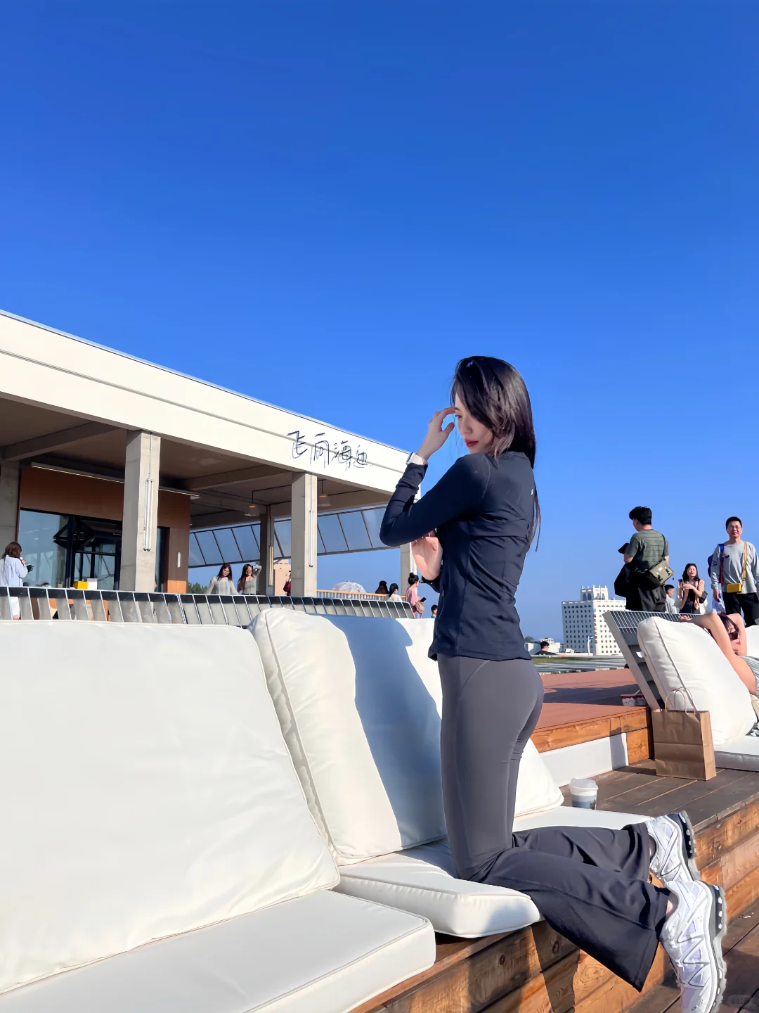 飞向海边
