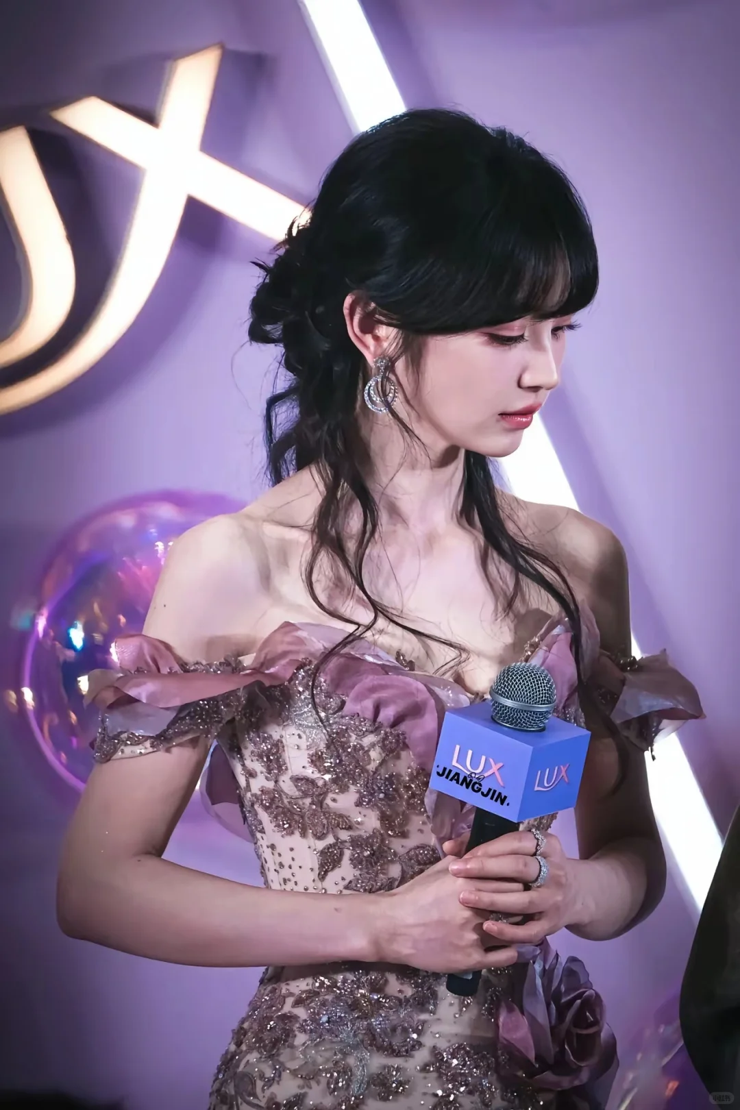 甜妹田曦薇，爱笑的女孩运气不会差！❤
