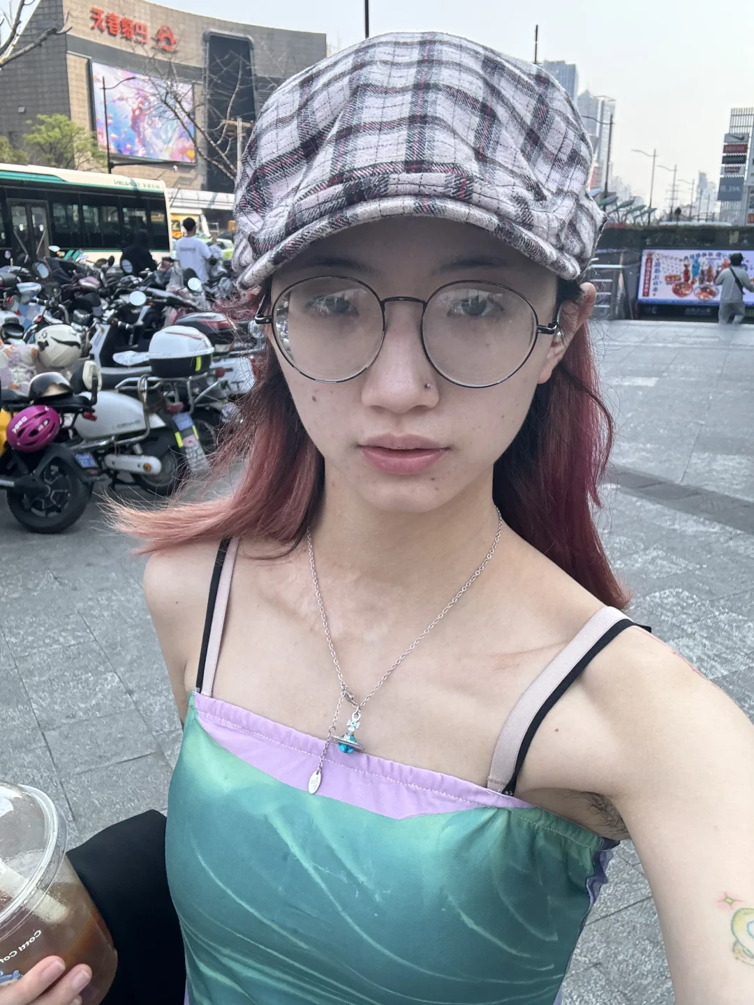 野生女王之不化妆竟然这么爽
