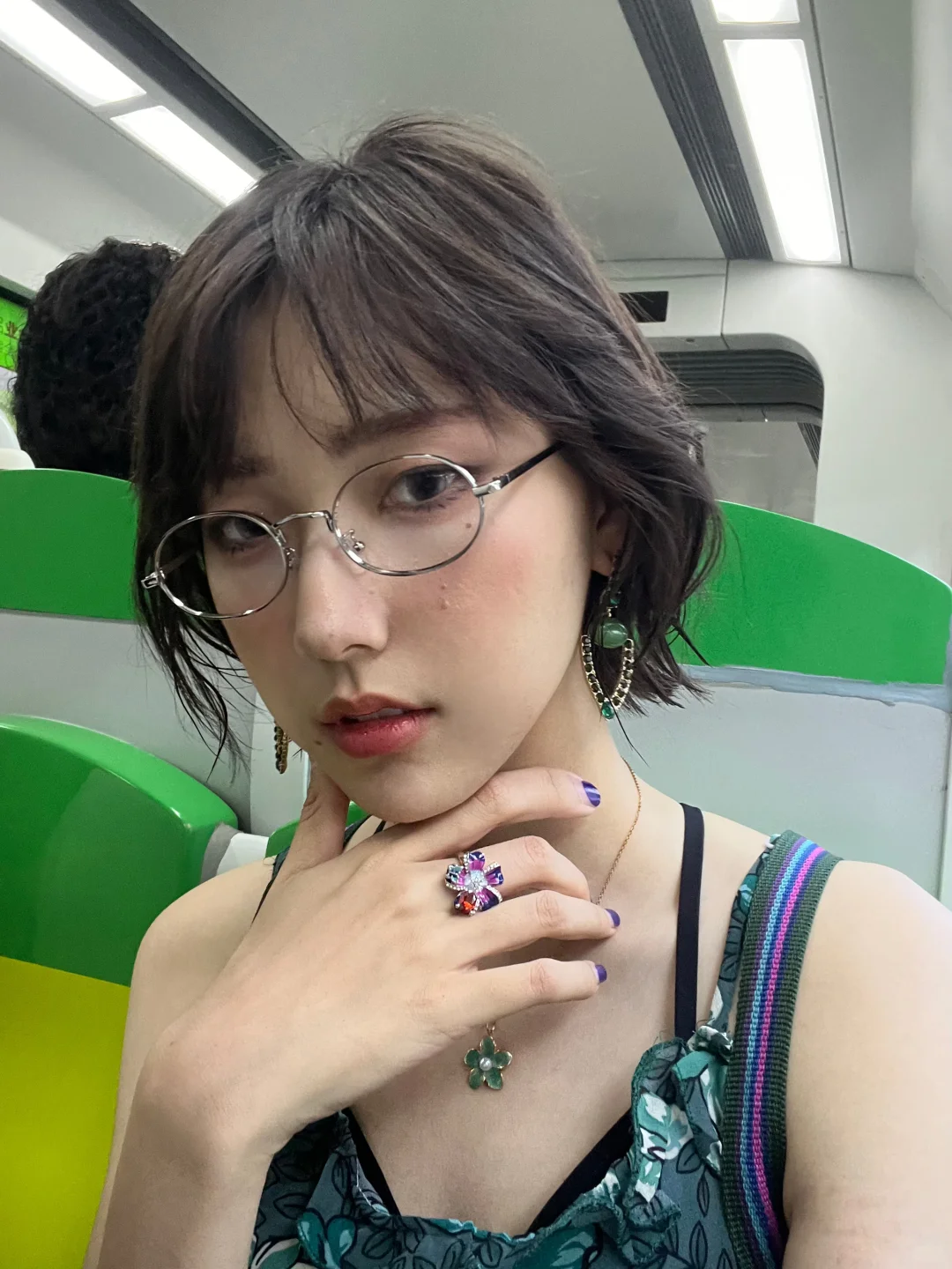 冷绿色恶女