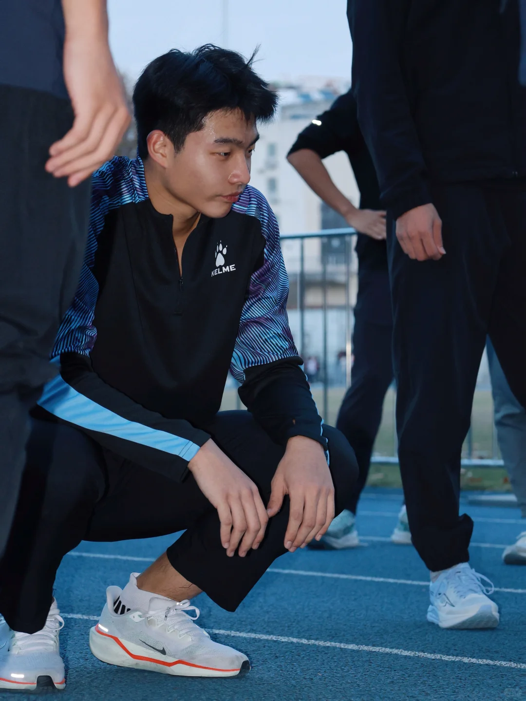 翘屁嫩男哈哈