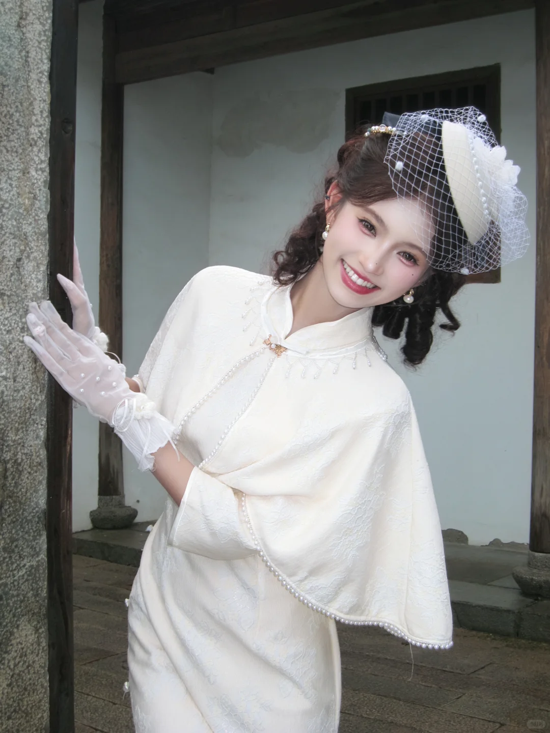 爹地呀~他才不是什么穷小子呢！
