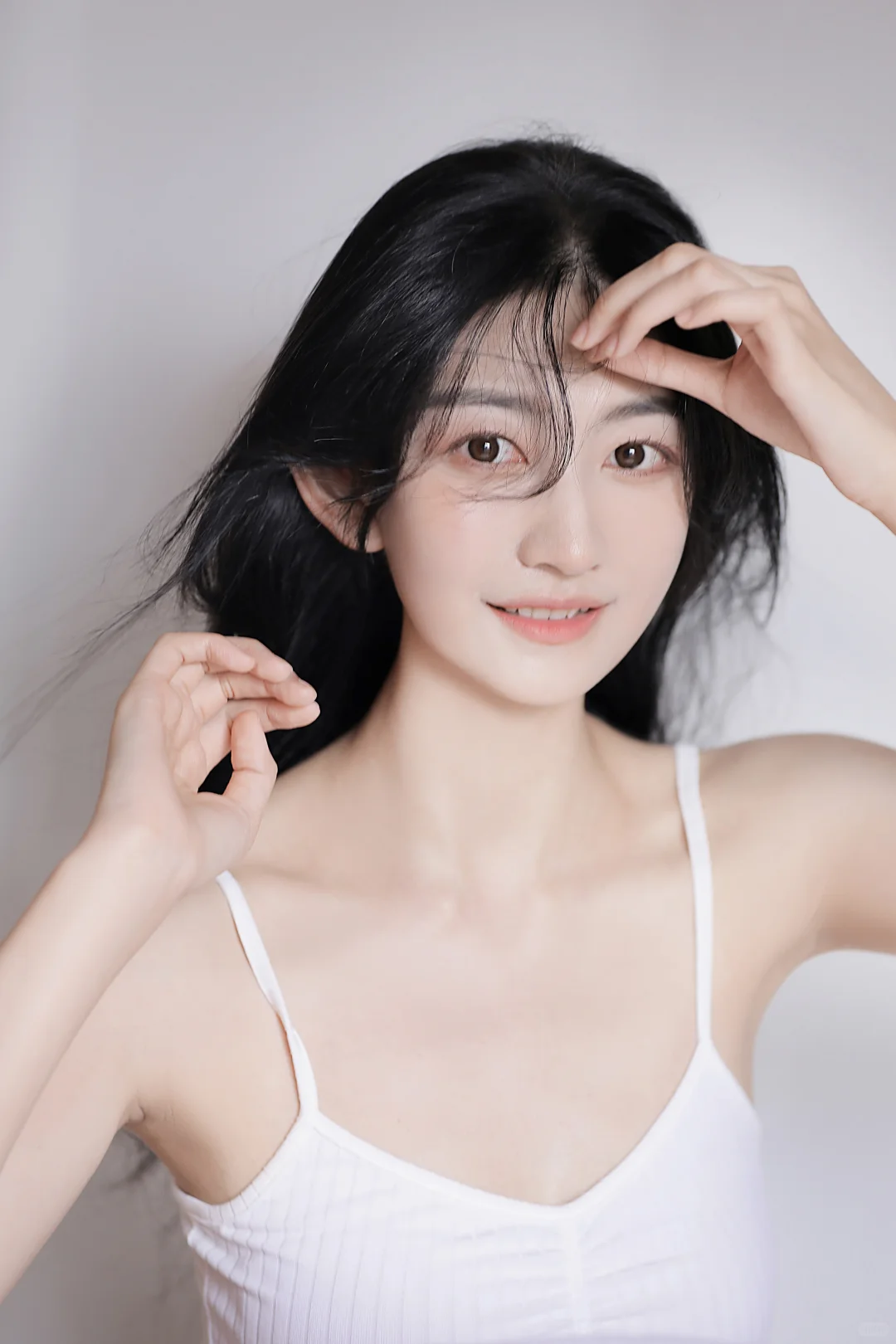 她好像仙女～～～～～～～
