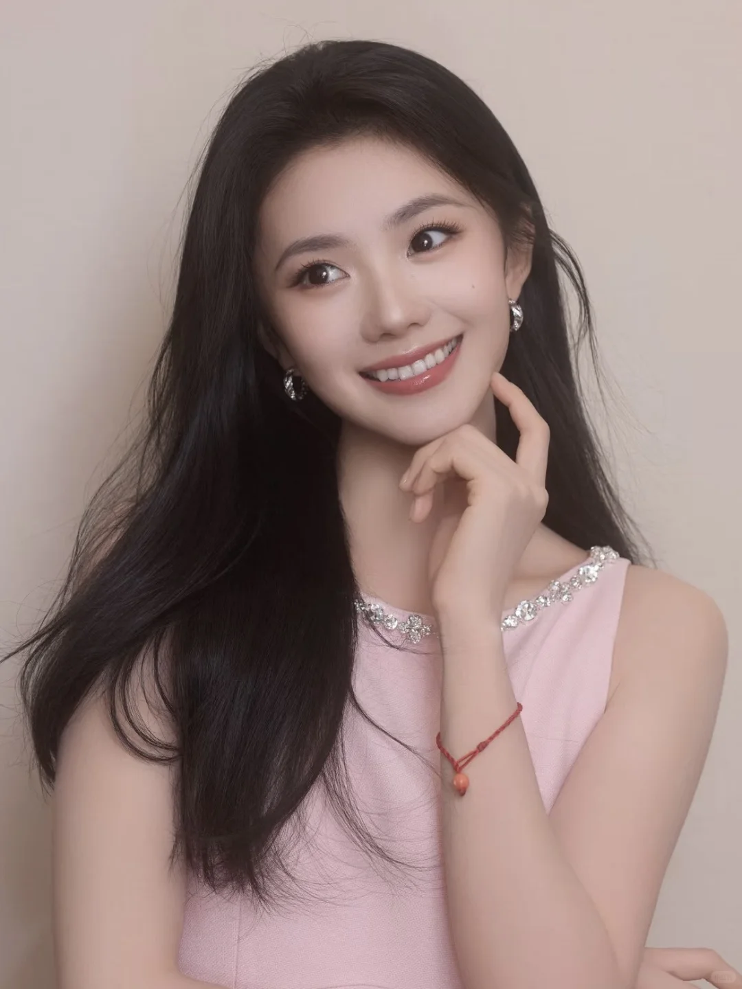 不得不说谋女郎都是明艳大美人类型！