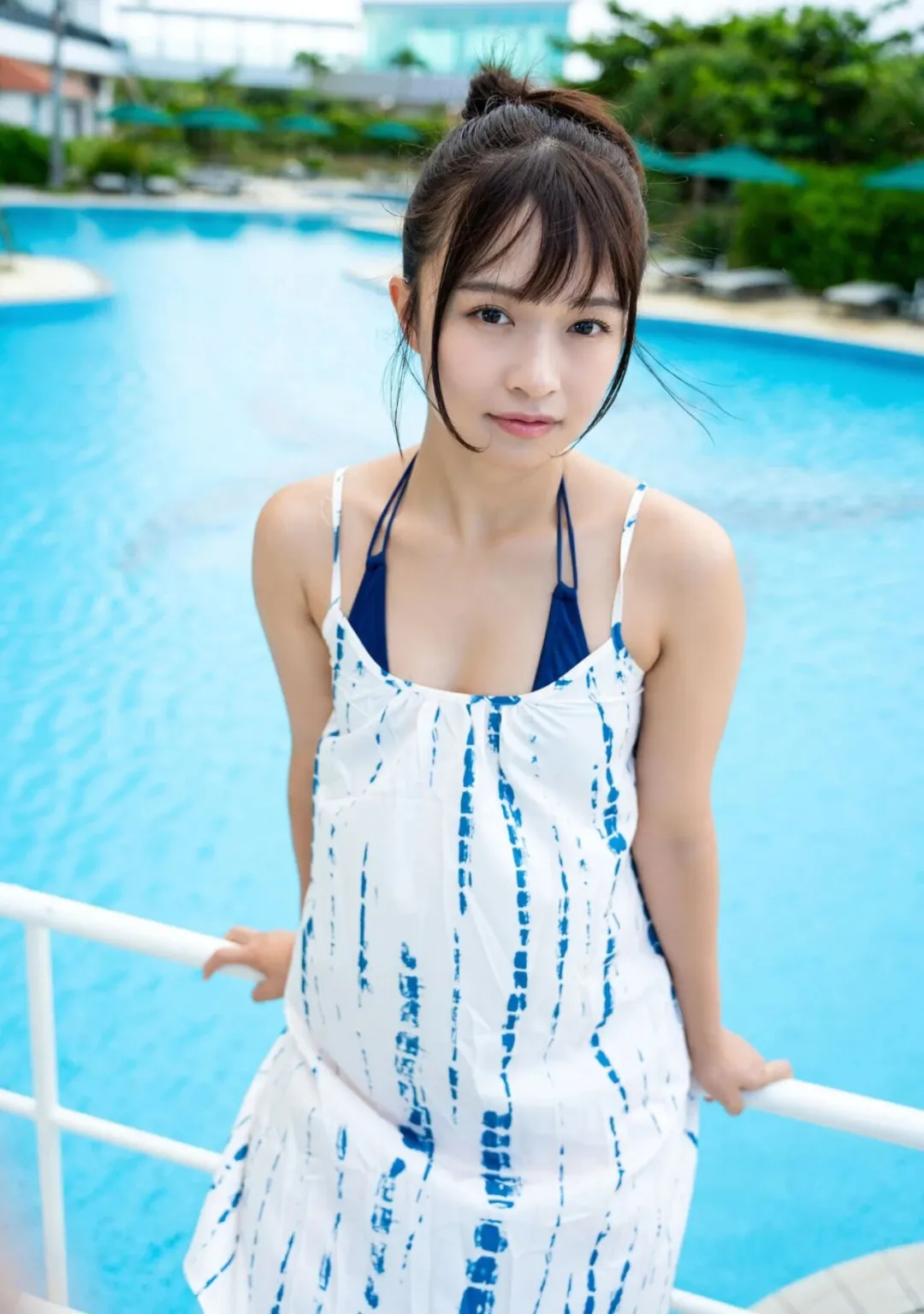 百川晴香写真集 はるか南西にて