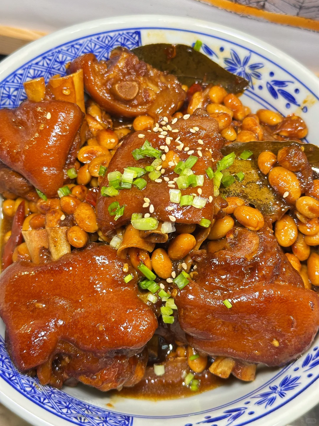 晚餐｜猪蹄炖黄豆 竹笋炒肉丝 凉拌秋葵