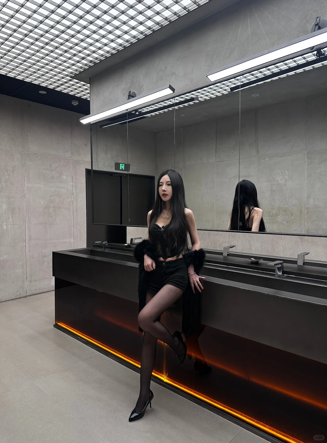 ꨄ