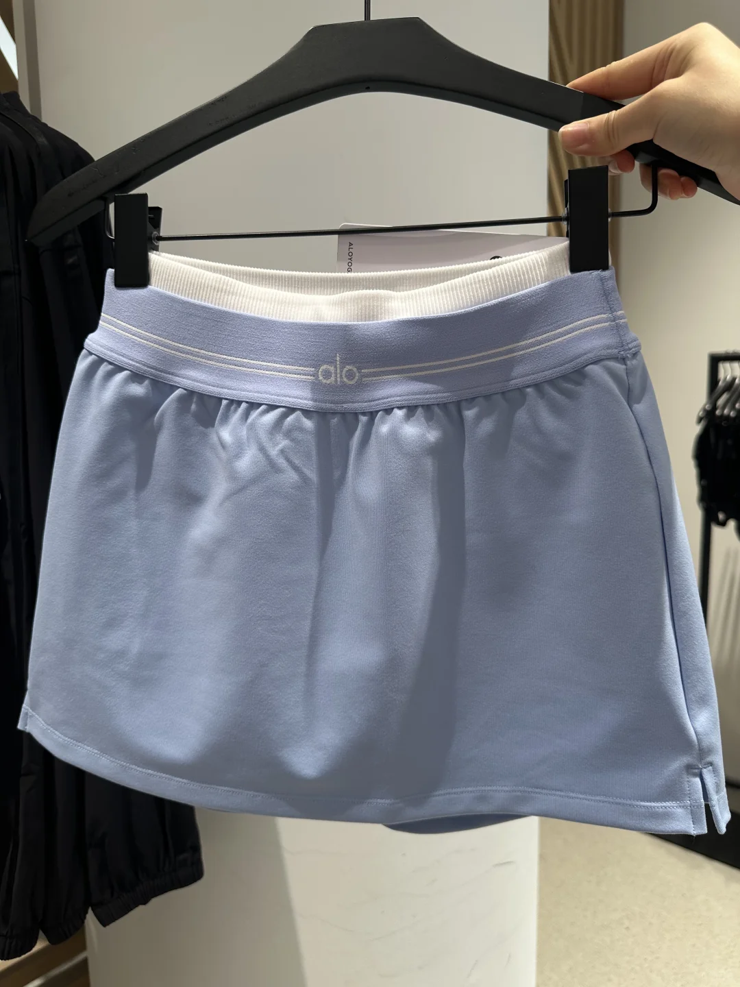 认识新品牌alo