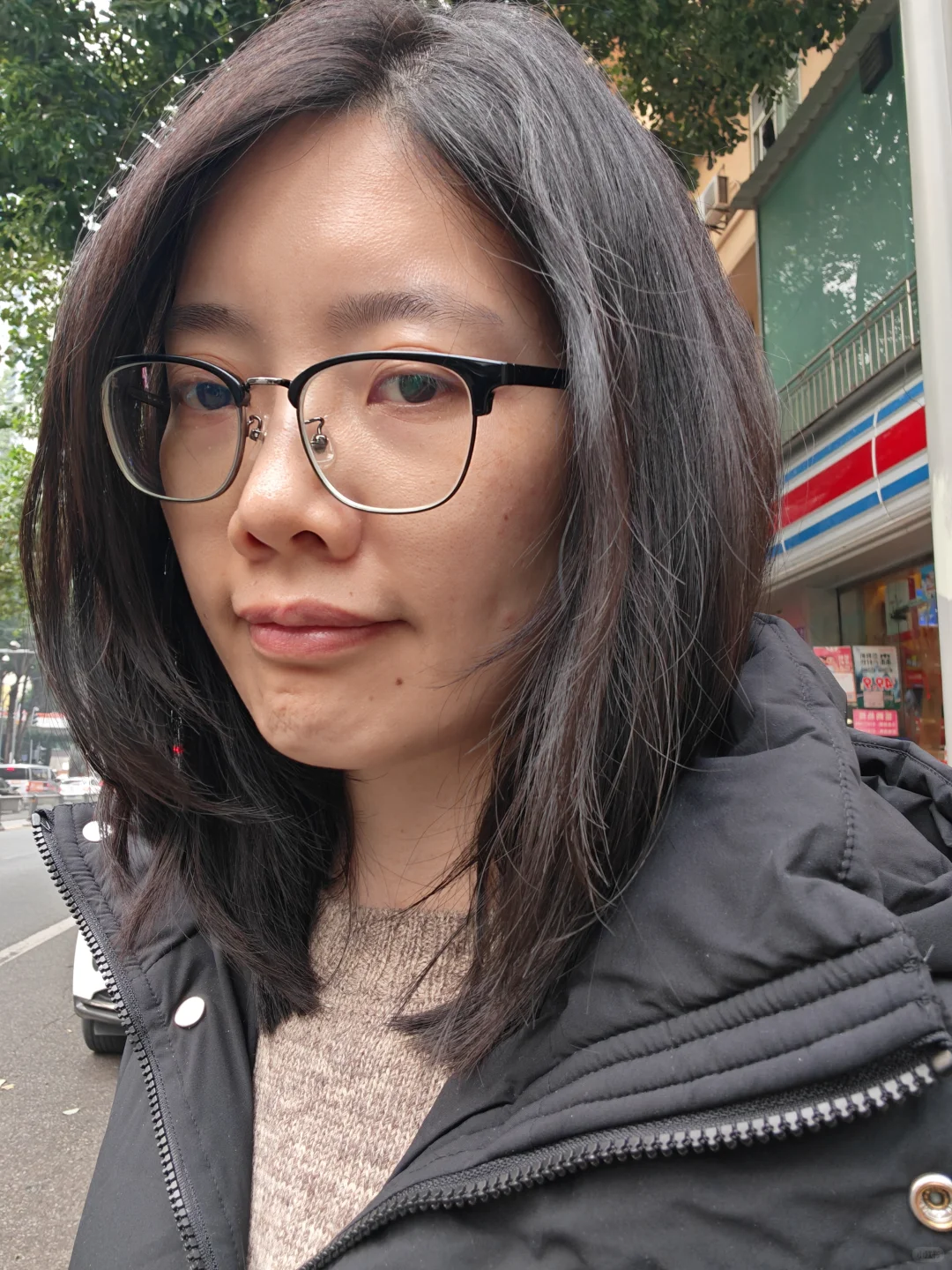 只求实话别安慰，这个女的多少岁？