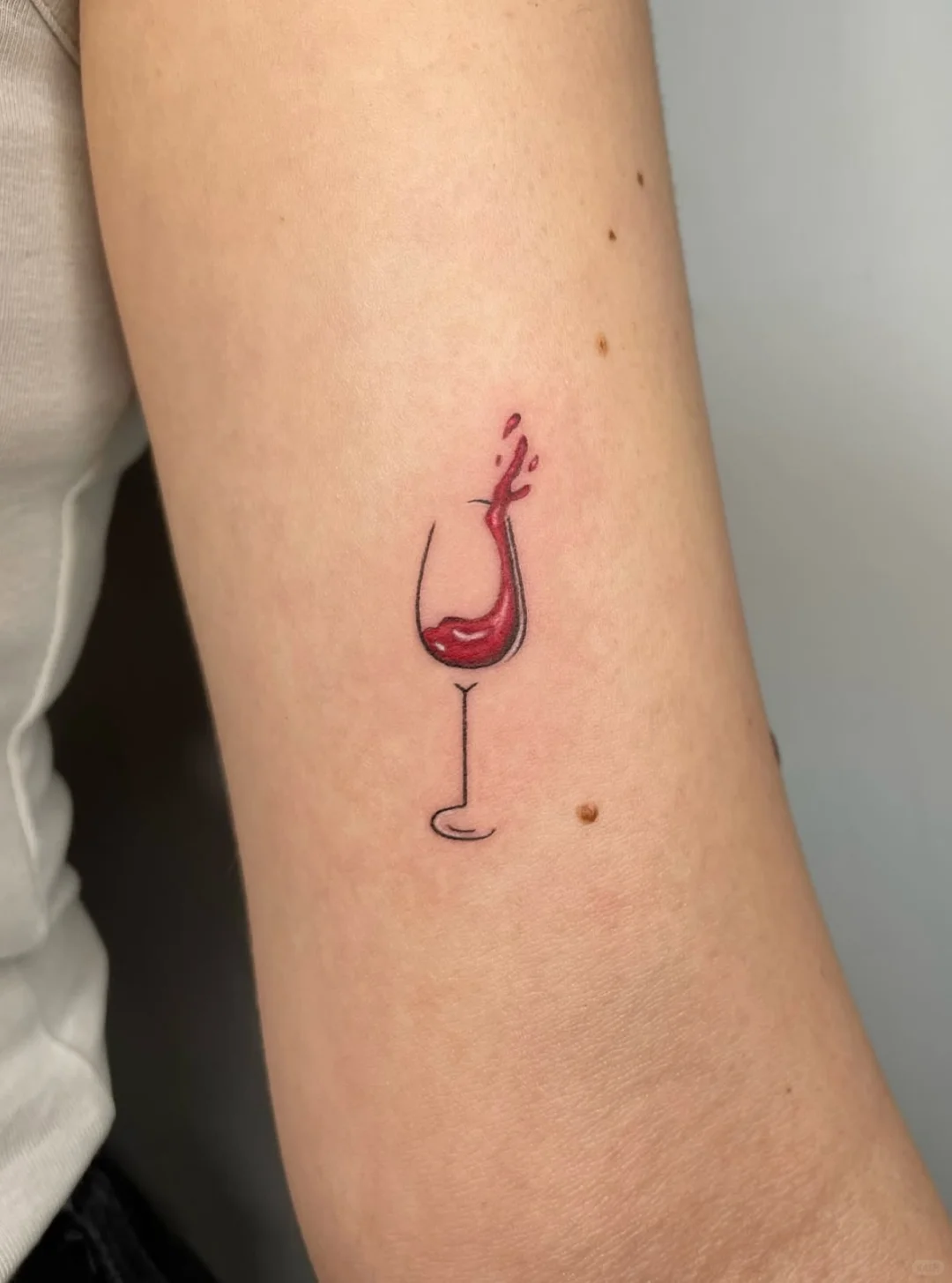 🍷｜线条纹身