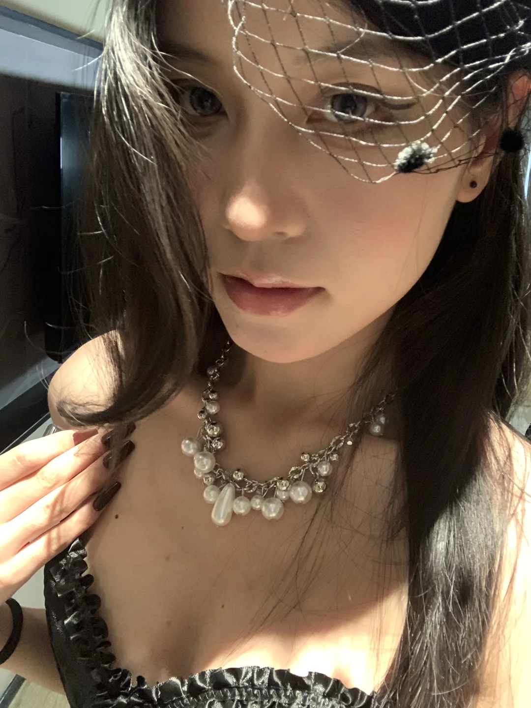 黑色束胸衣