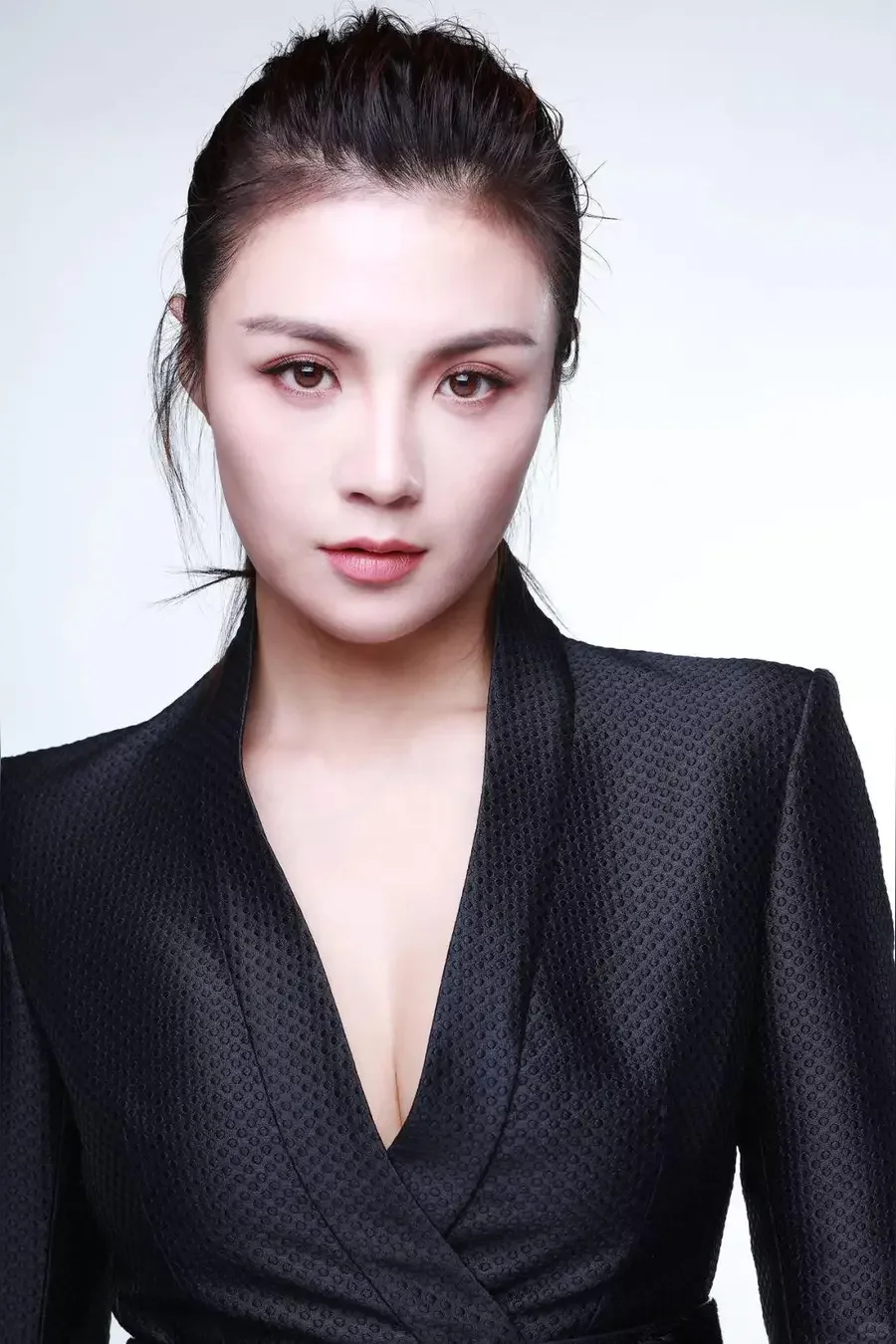 喜欢她的每个角度看都好看😍