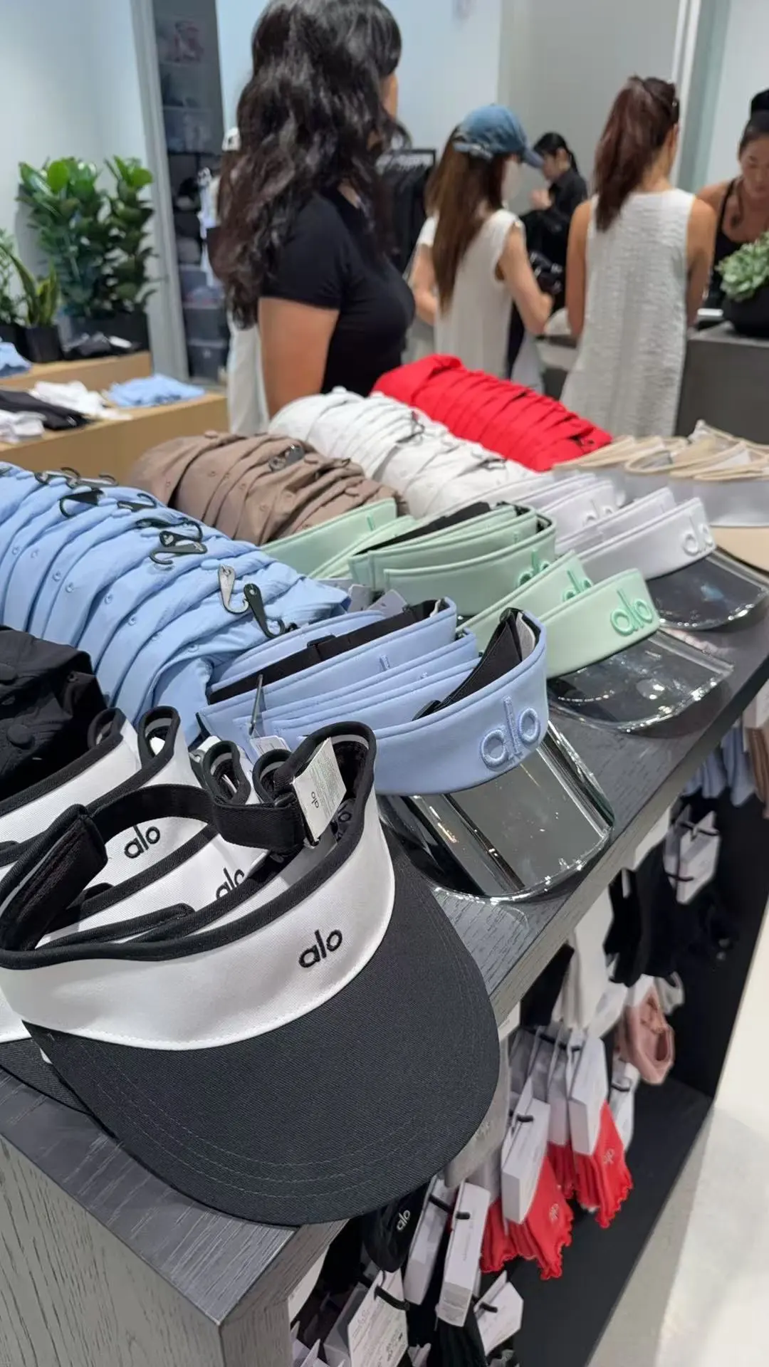 认识新品牌alo