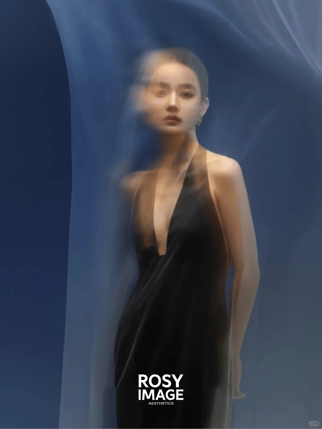 蝶影蓝调｜拍出电影感的艺术写真