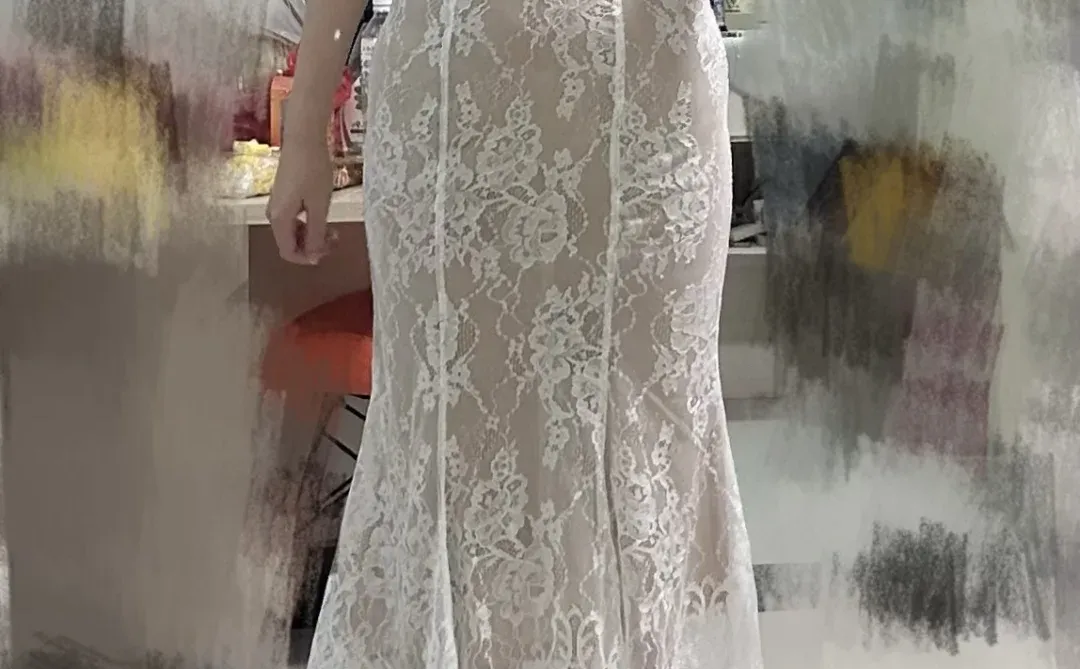 大姐姐cutesy蕾丝挂脖