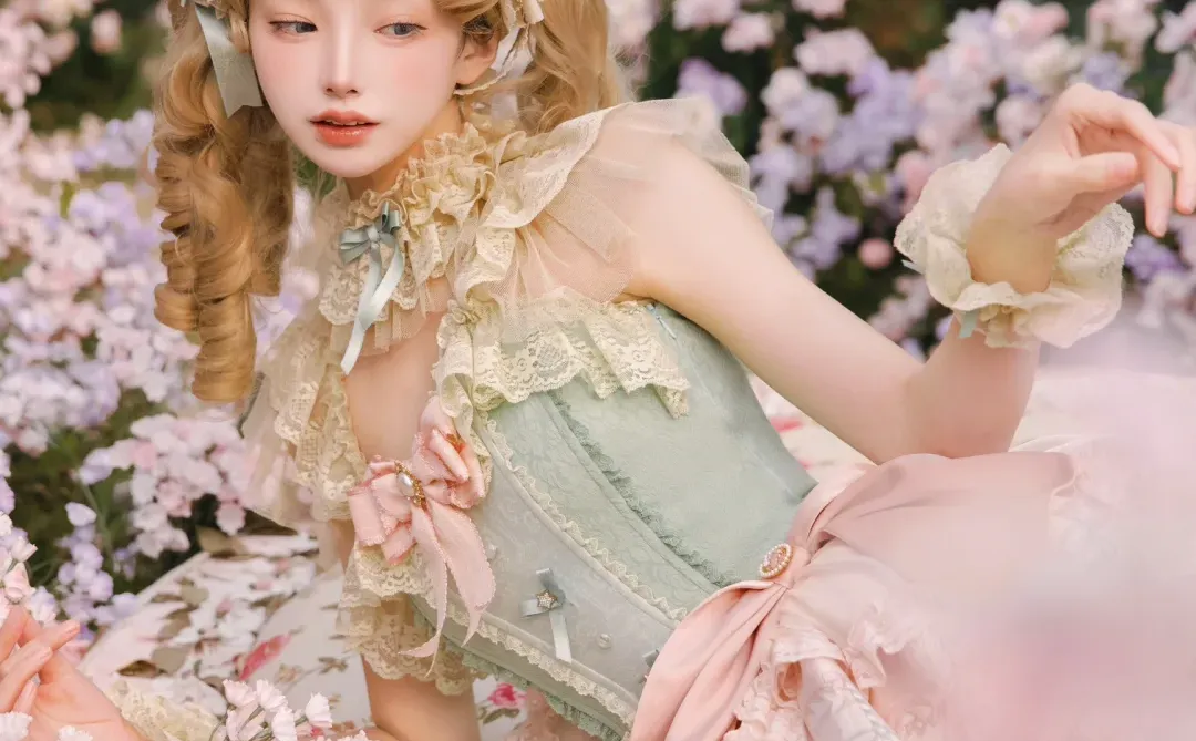 Dancing Doll