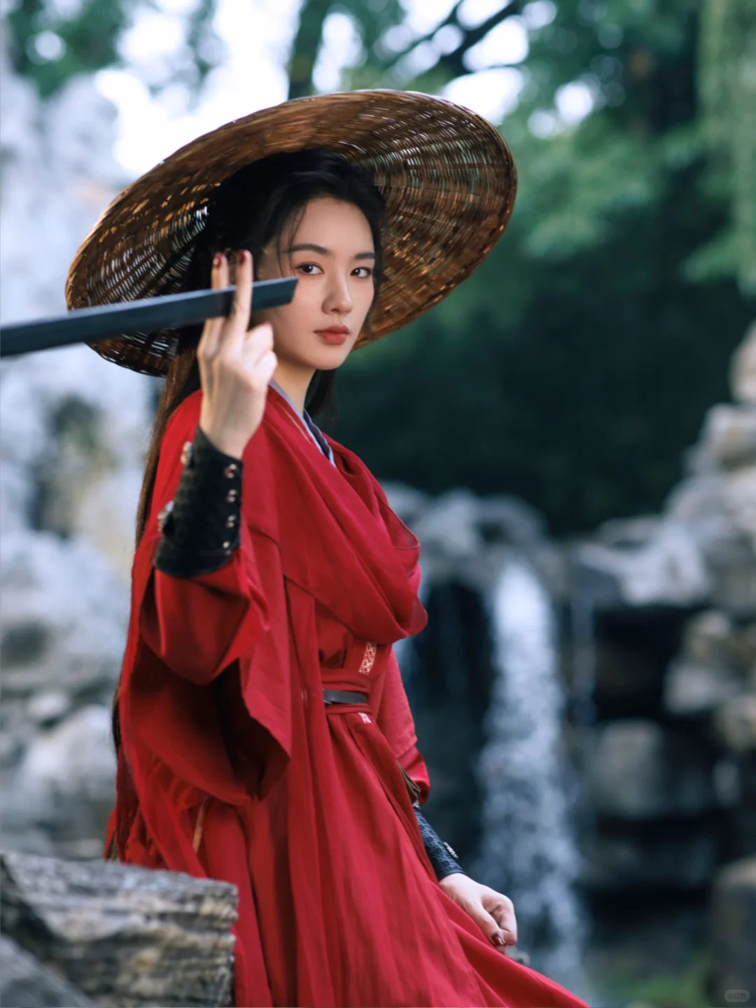 红衣少侠