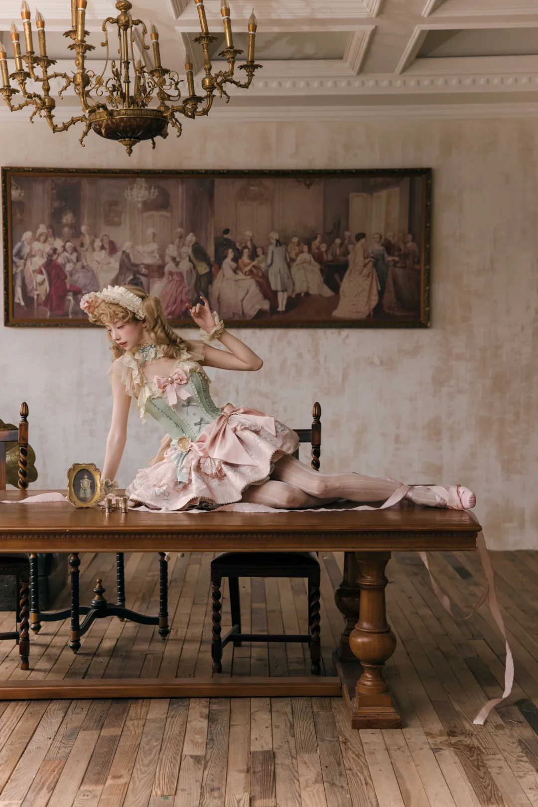 Dancing Doll