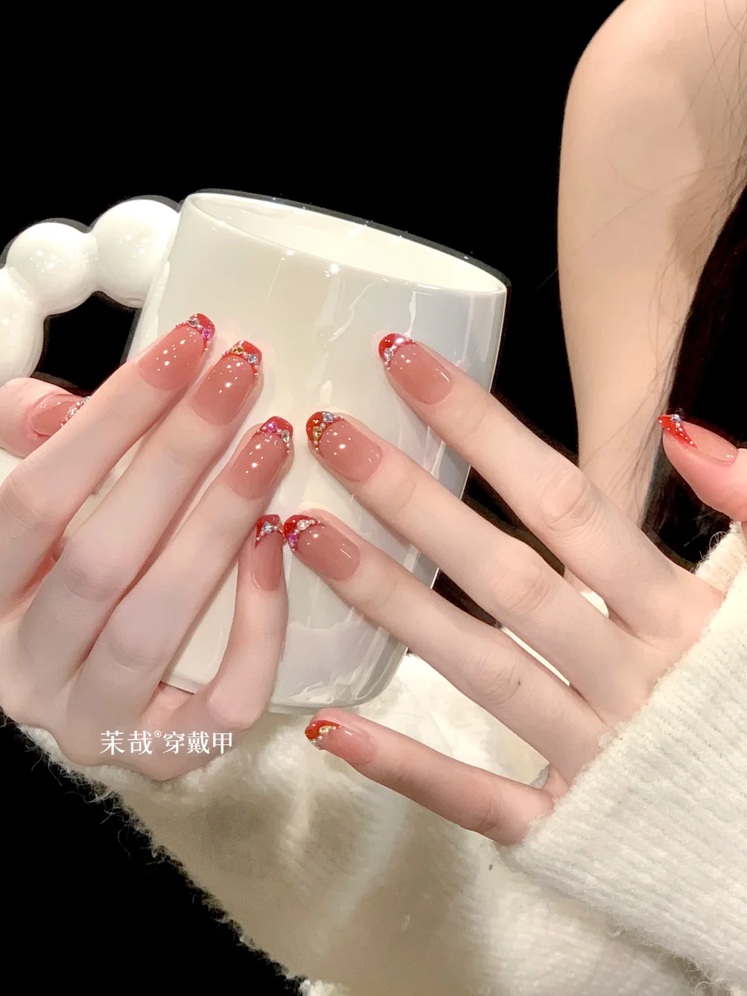秋冬气质红🥀彩色宝石少女风✨娇艳动人nail