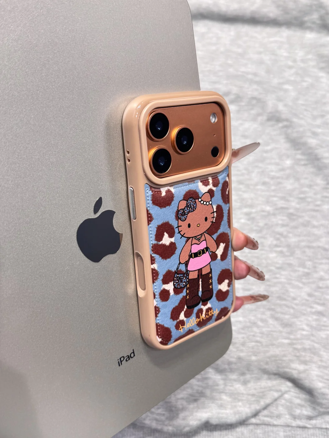 皮纹的辣妹豹纹kitty