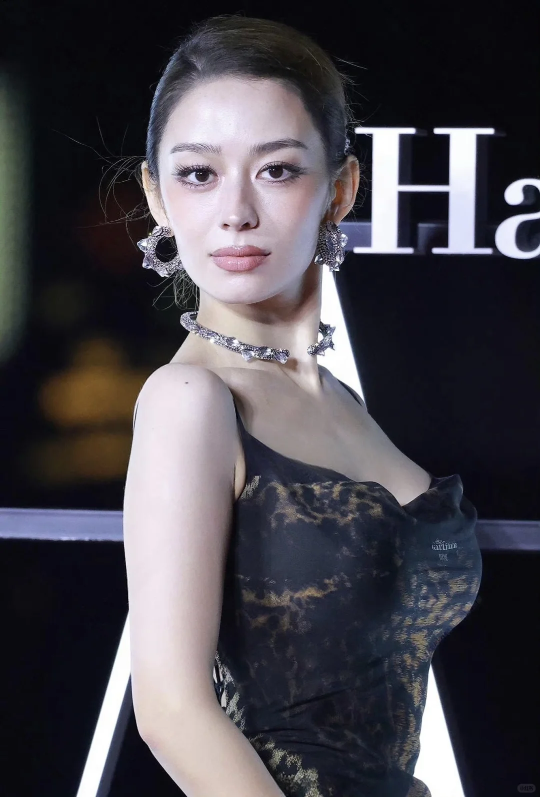 吉娜🖤妖娆身姿