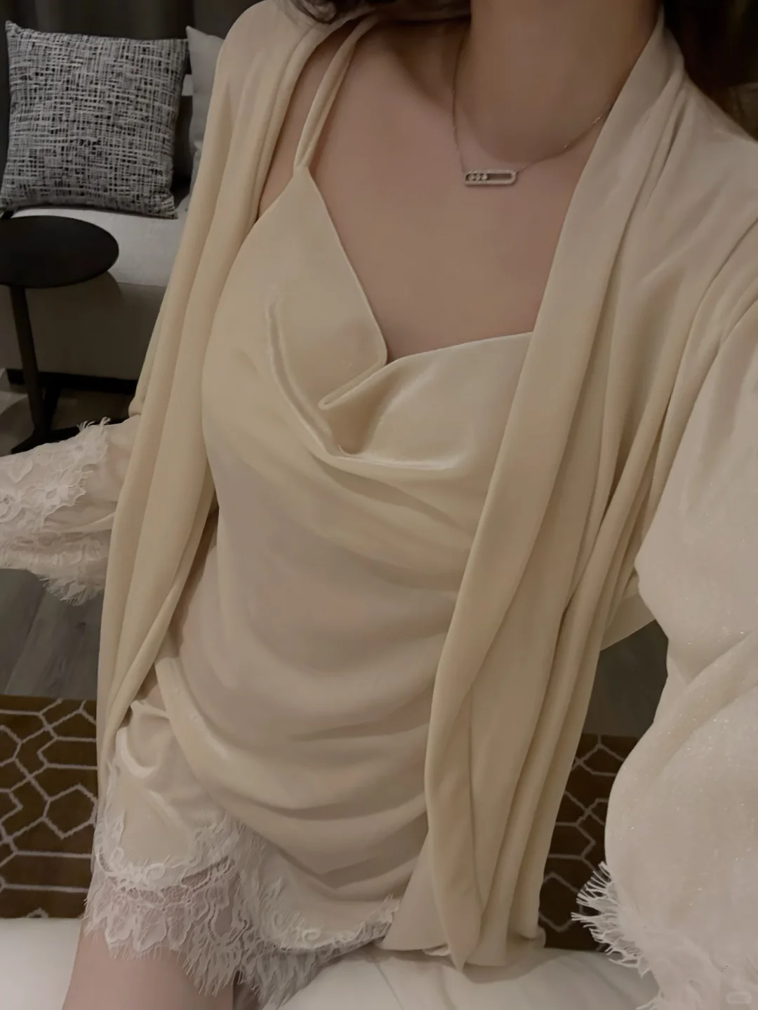 终于找到温柔又不失性感的秋冬睡裙啦‼️