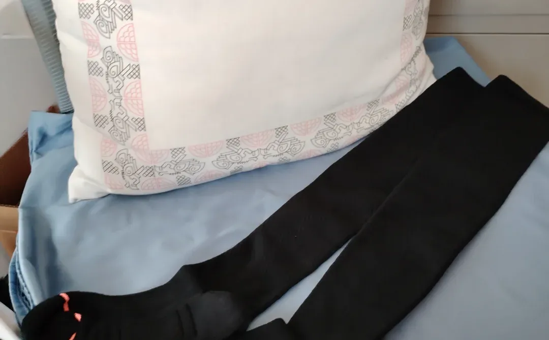 过膝运动袜