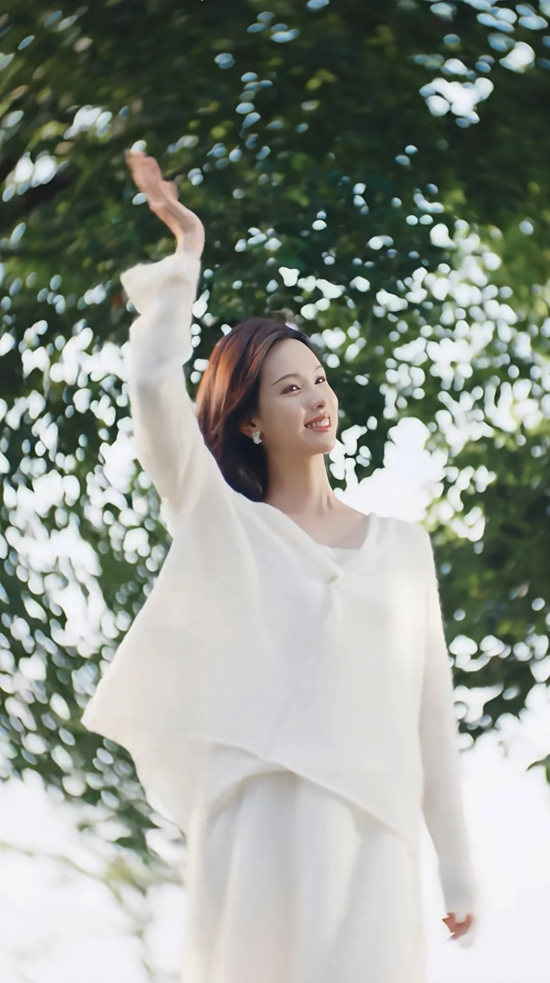 此女太过美好