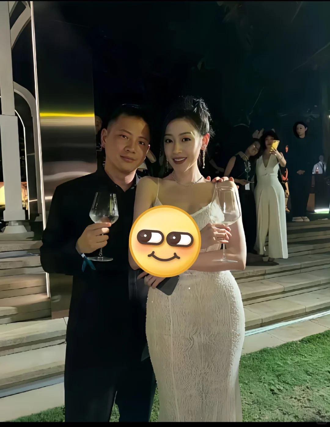 张天爱的胯是真的大！