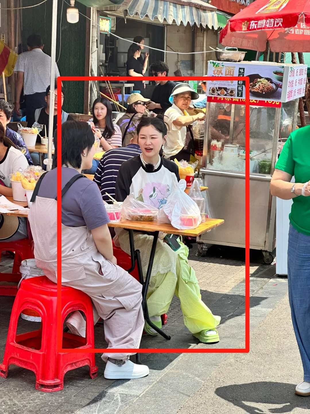 天塌了,明星在路人视角都这样？…😂