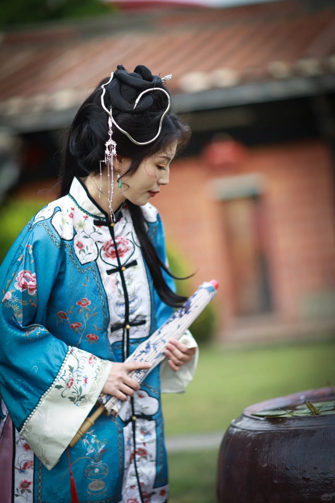 唯美清漢女