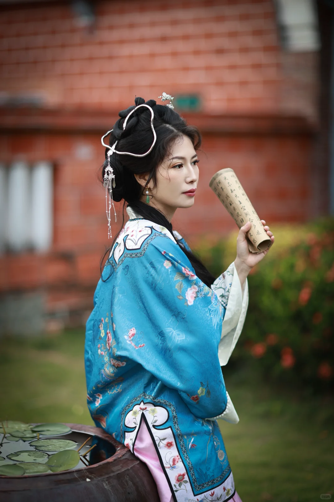 唯美清漢女