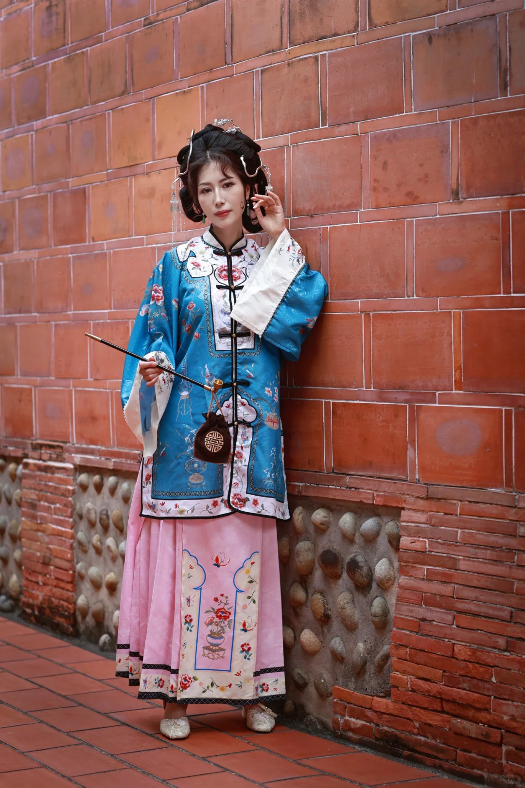 唯美清漢女