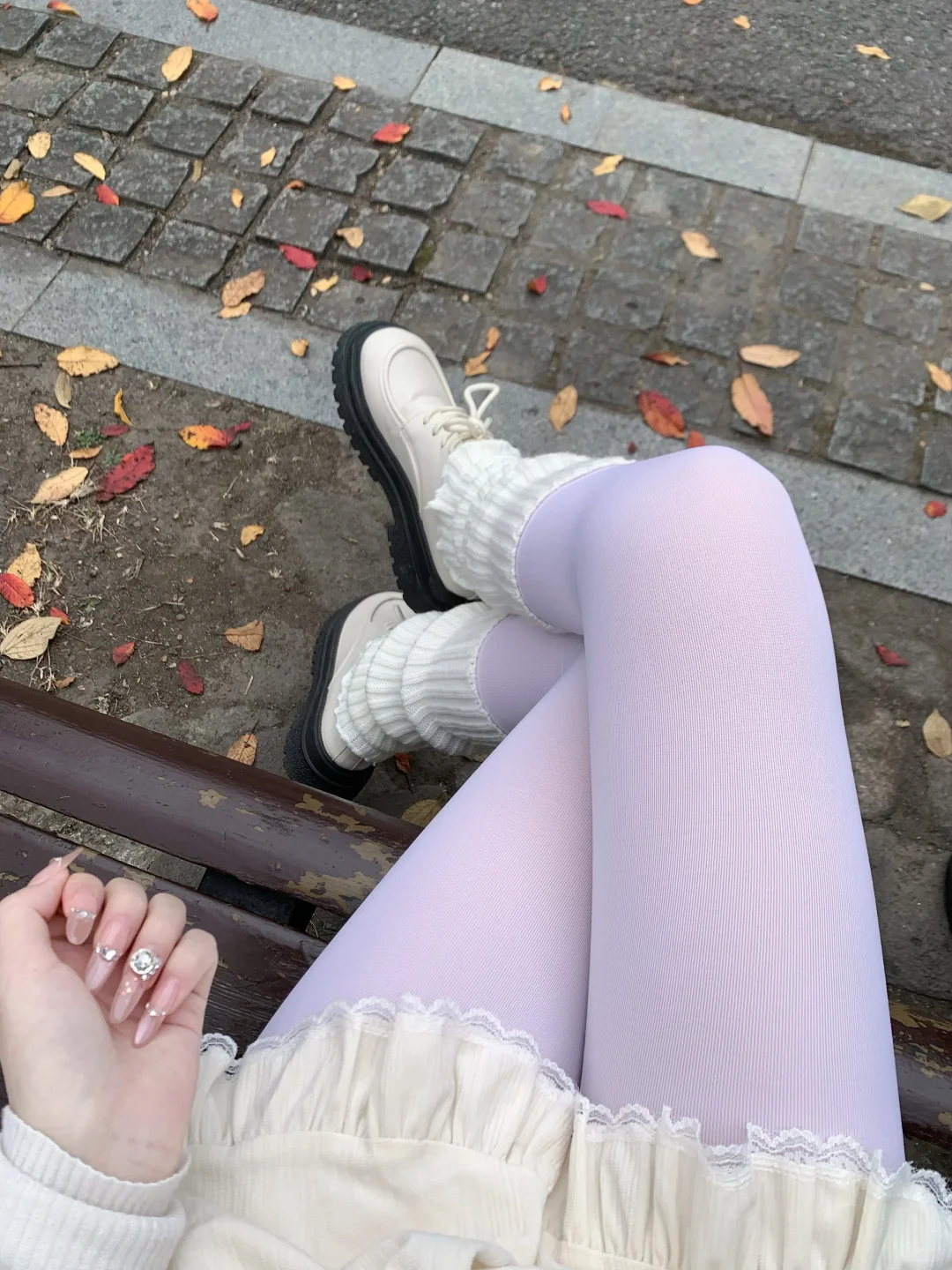 把秋天穿在脚上🍂