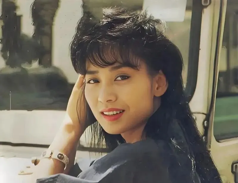 邝美云和她的歌