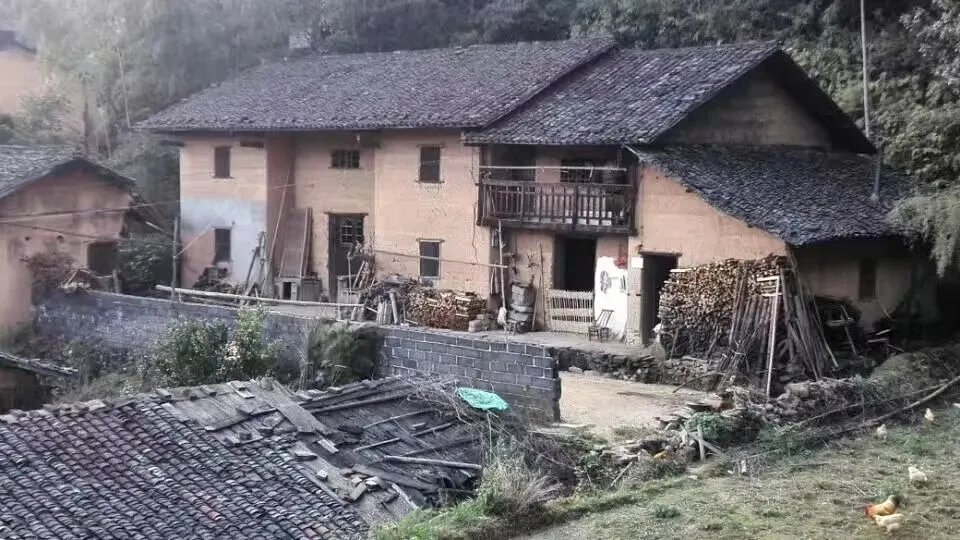 【原创歌曲】《小时候》,一首关于童年的歌,回味在山村的小时候,还有孩童时的梦想