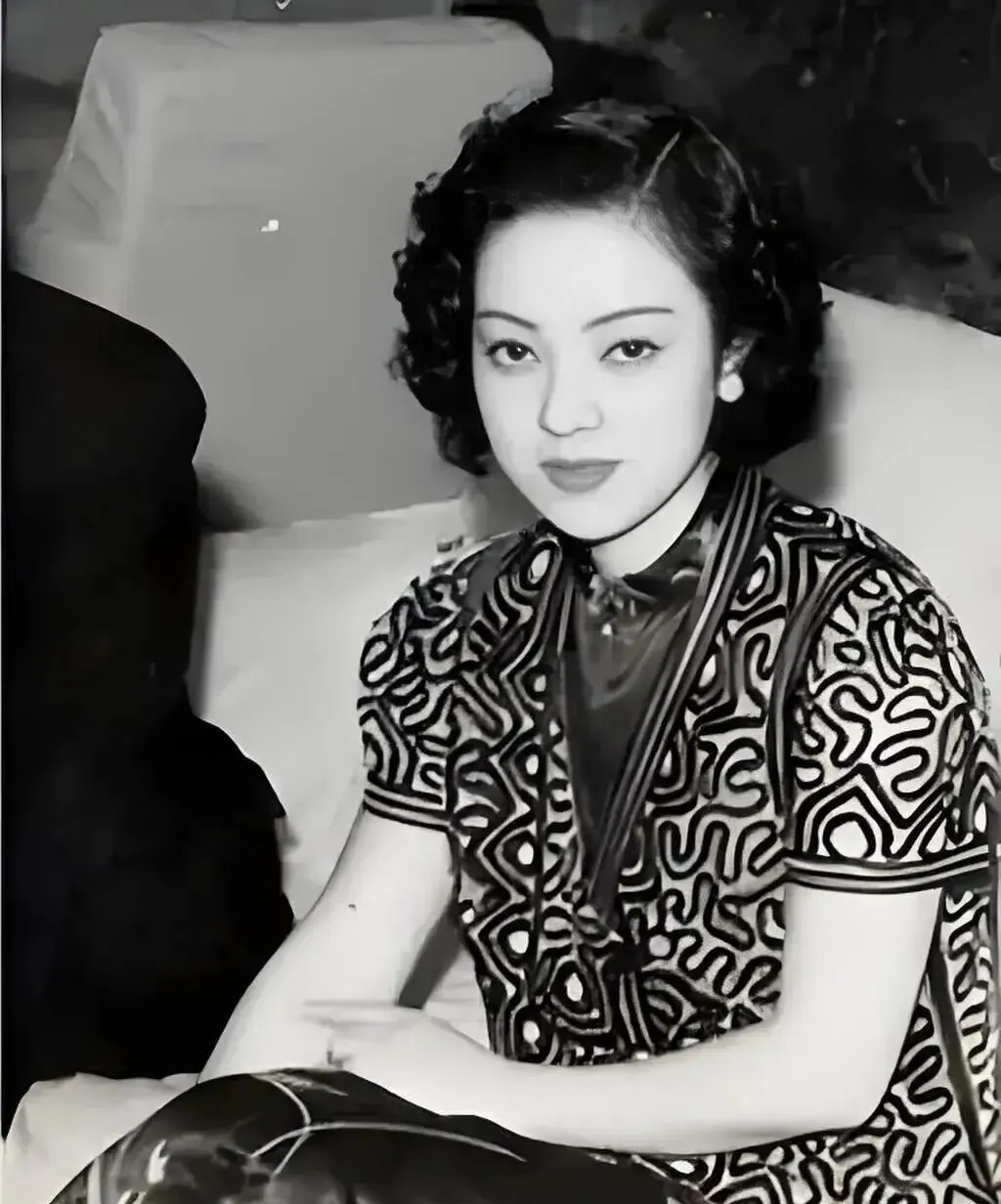 1944年《夜来香》:一首火遍全世界的老歌,养活半个乐坛