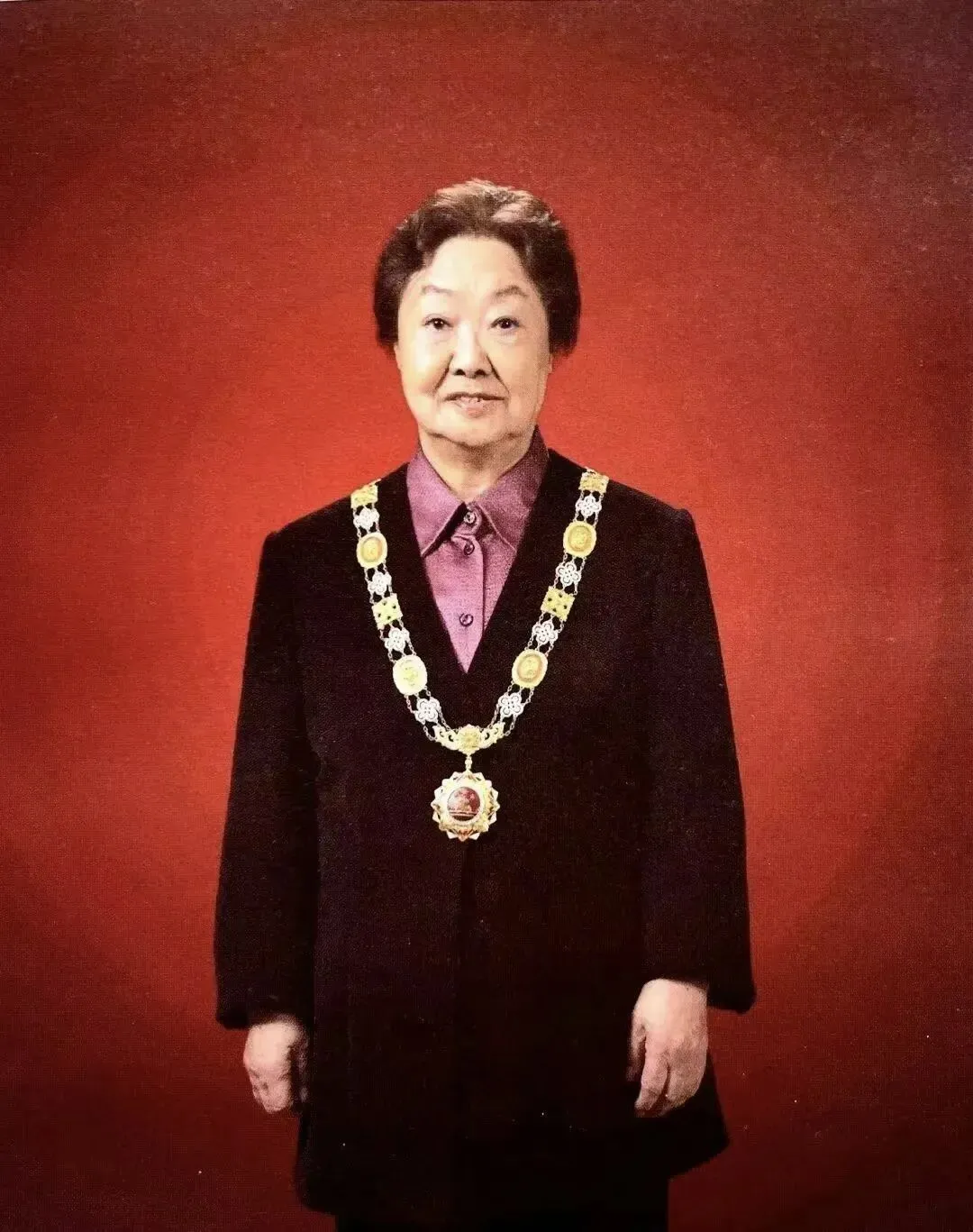沉痛悼念“共和国歌者”郭兰英老师