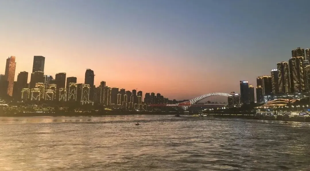 《长江之歌》与三峡之行