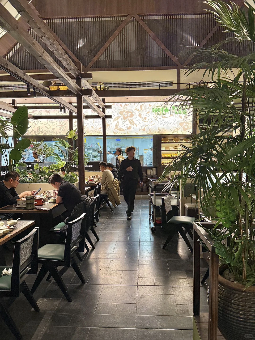 南京我会二刷的云贵川bistro…超绝氛围感
